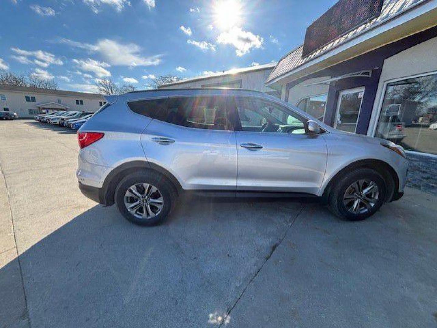 2016 SILVER HYUNDAI SANTA FE SPORT (5XYZUDLB5GG) with an 2.4L engine, Automatic transmission, located at 1100 W. Sheridan Ave., Shenandoah, 51601, (712) 246-1600, 40.765678, -95.388817 - Photo#6