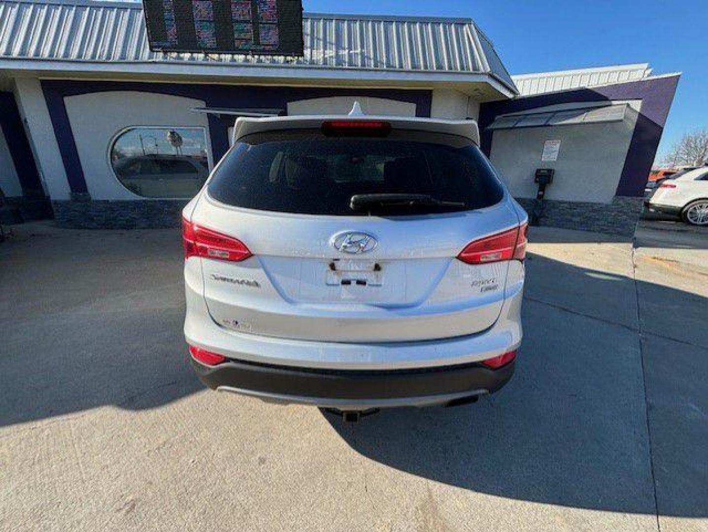 2016 SILVER HYUNDAI SANTA FE SPORT (5XYZUDLB5GG) with an 2.4L engine, Automatic transmission, located at 1100 W. Sheridan Ave., Shenandoah, 51601, (712) 246-1600, 40.765678, -95.388817 - Photo#8