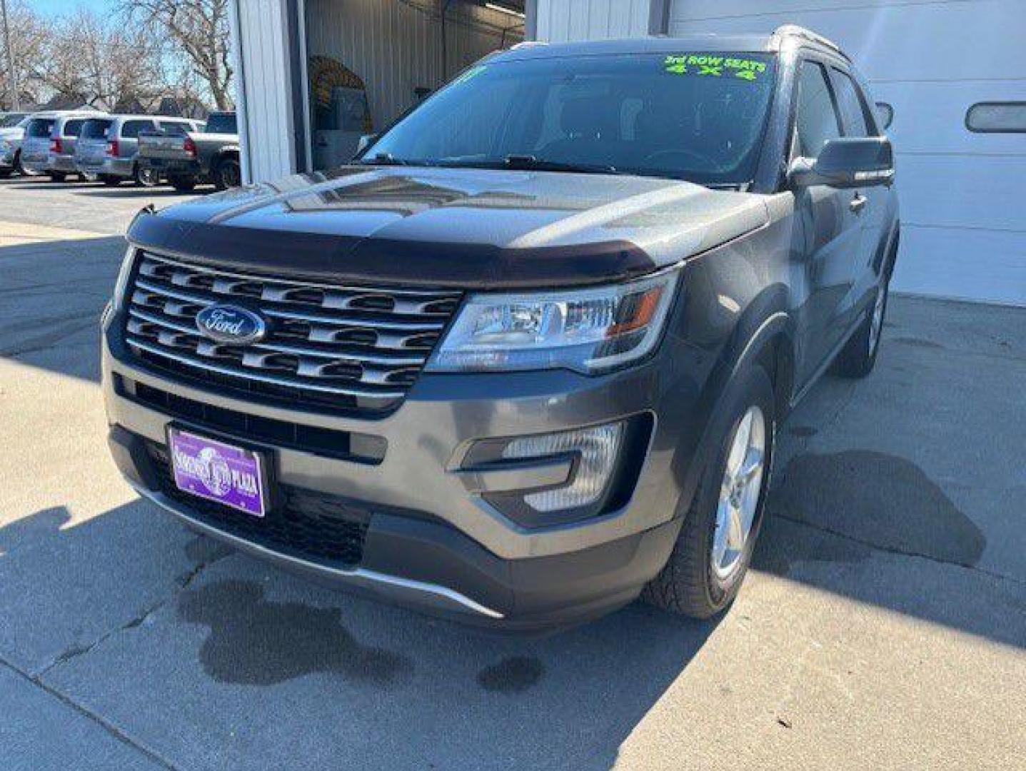 2017 GRAY FORD EXPLORER XLT (1FM5K8D82HG) with an 3.5L engine, Automatic transmission, located at 1100 W. Sheridan Ave., Shenandoah, 51601, (712) 246-1600, 40.765678, -95.388817 - Photo#0