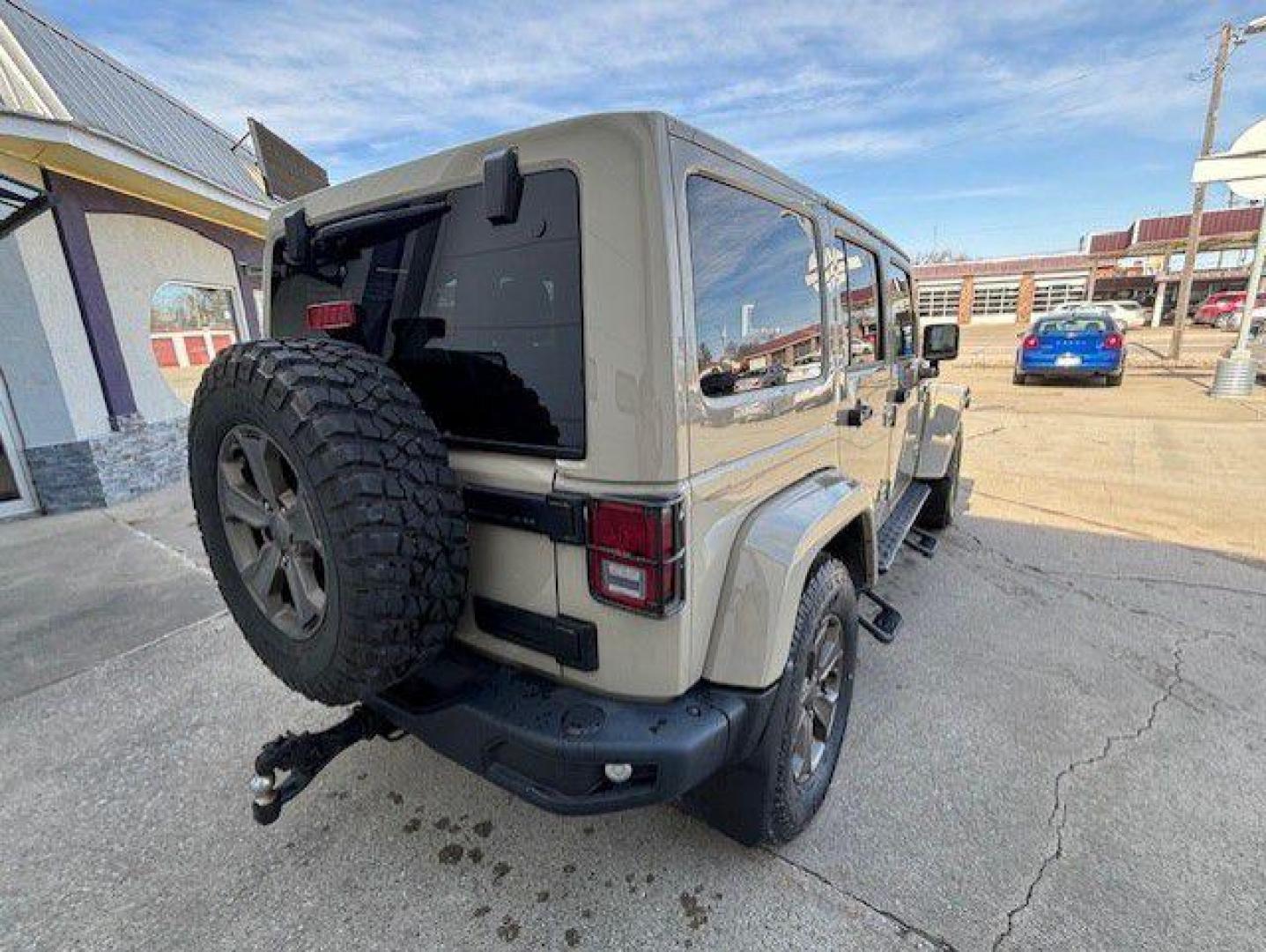 2018 BEIGE JEEP WRANGLER UNLIMI SPORT (1C4BJWDGXJL) with an 3.6L engine, Automatic transmission, located at 1100 W. Sheridan Ave., Shenandoah, 51601, (712) 246-1600, 40.765678, -95.388817 - Photo#1