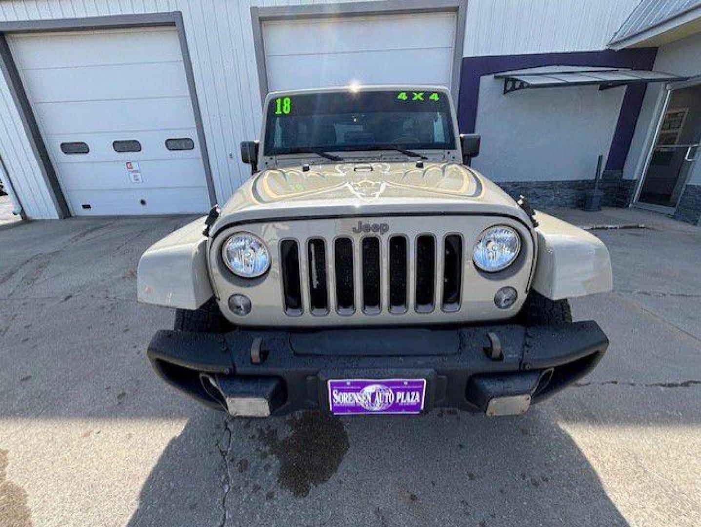 2018 BEIGE JEEP WRANGLER UNLIMI SPORT (1C4BJWDGXJL) with an 3.6L engine, Automatic transmission, located at 1100 W. Sheridan Ave., Shenandoah, 51601, (712) 246-1600, 40.765678, -95.388817 - Photo#6