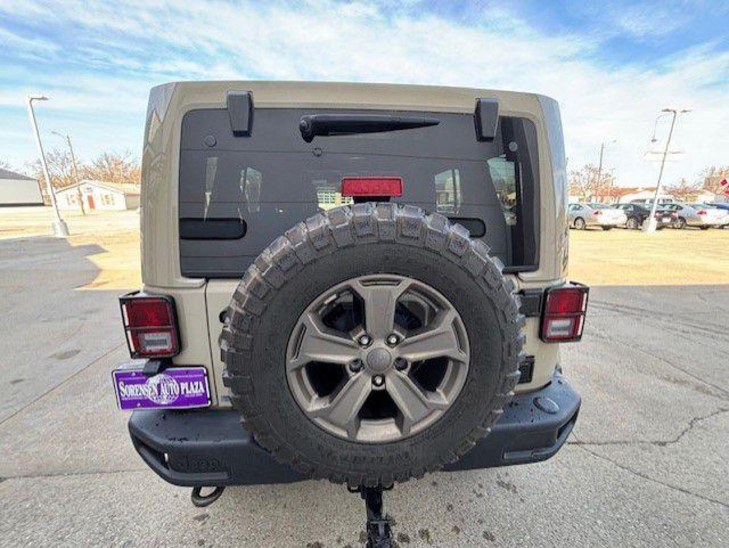 2018 BEIGE JEEP WRANGLER UNLIMI SPORT (1C4BJWDGXJL) with an 3.6L engine, Automatic transmission, located at 1100 W. Sheridan Ave., Shenandoah, 51601, (712) 246-1600, 40.765678, -95.388817 - Photo#7