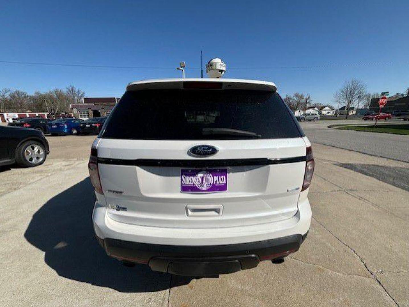 2014 WHITE FORD EXPLORER SPORT (1FM5K8GT0EG) with an 3.5L engine, Automatic transmission, located at 1100 W. Sheridan Ave., Shenandoah, 51601, (712) 246-1600, 40.765678, -95.388817 - Photo#9