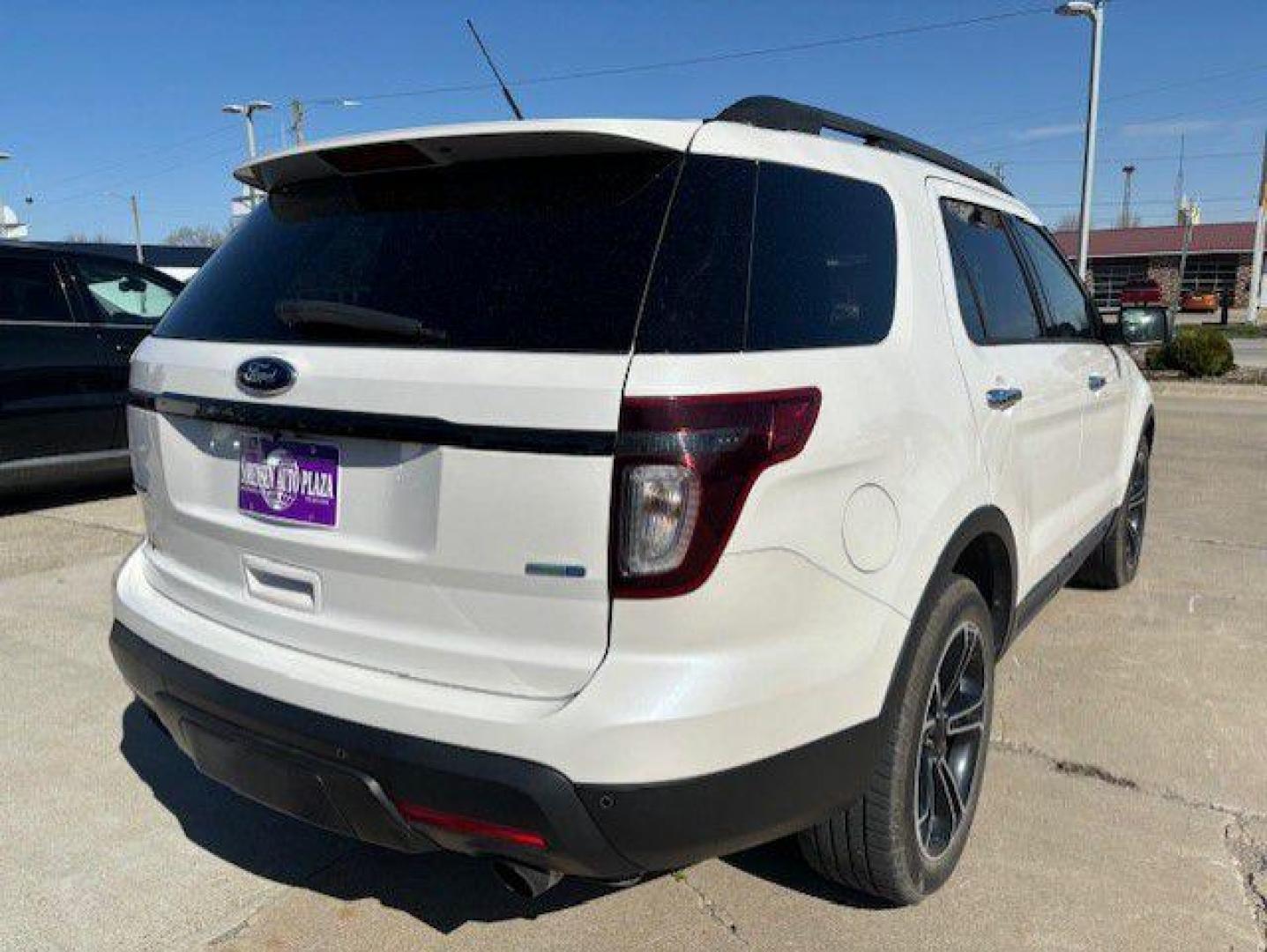 2014 WHITE FORD EXPLORER SPORT (1FM5K8GT0EG) with an 3.5L engine, Automatic transmission, located at 1100 W. Sheridan Ave., Shenandoah, 51601, (712) 246-1600, 40.765678, -95.388817 - Photo#1