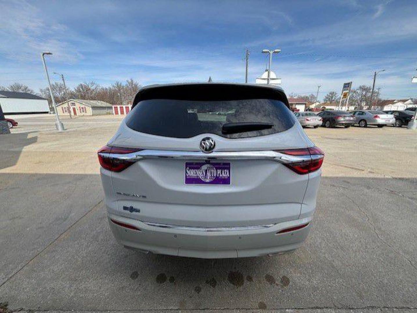 2020 WHITE BUICK ENCLAVE ESSENCE (5GAERBKW5LJ) with an 3.6L engine, Automatic transmission, located at 1100 W. Sheridan Ave., Shenandoah, 51601, (712) 246-1600, 40.765678, -95.388817 - Photo#9