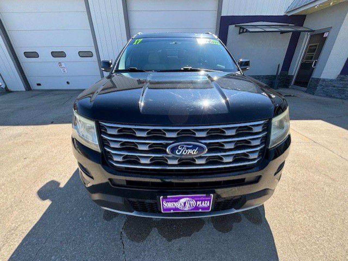 2017 BLACK FORD EXPLORER XLT (1FM5K7D88HG) with an 3.5L engine, Automatic transmission, located at 1100 W. Sheridan Ave., Shenandoah, 51601, (712) 246-1600, 40.765678, -95.388817 - Photo#9