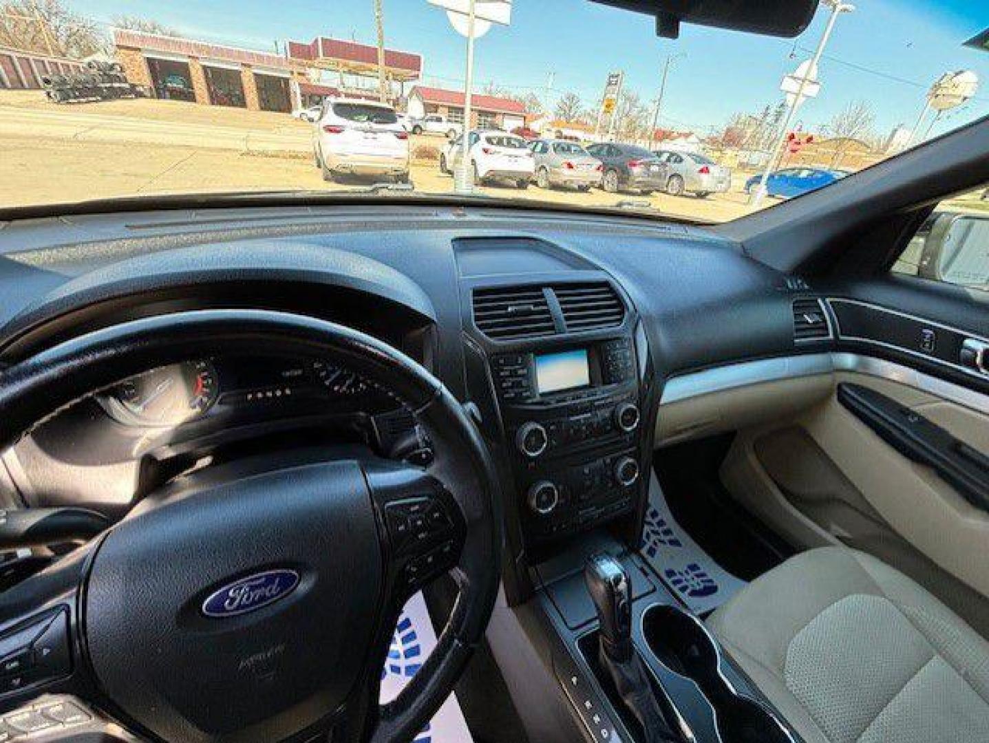 2017 BLACK FORD EXPLORER XLT (1FM5K7D88HG) with an 3.5L engine, Automatic transmission, located at 1100 W. Sheridan Ave., Shenandoah, 51601, (712) 246-1600, 40.765678, -95.388817 - Photo#6