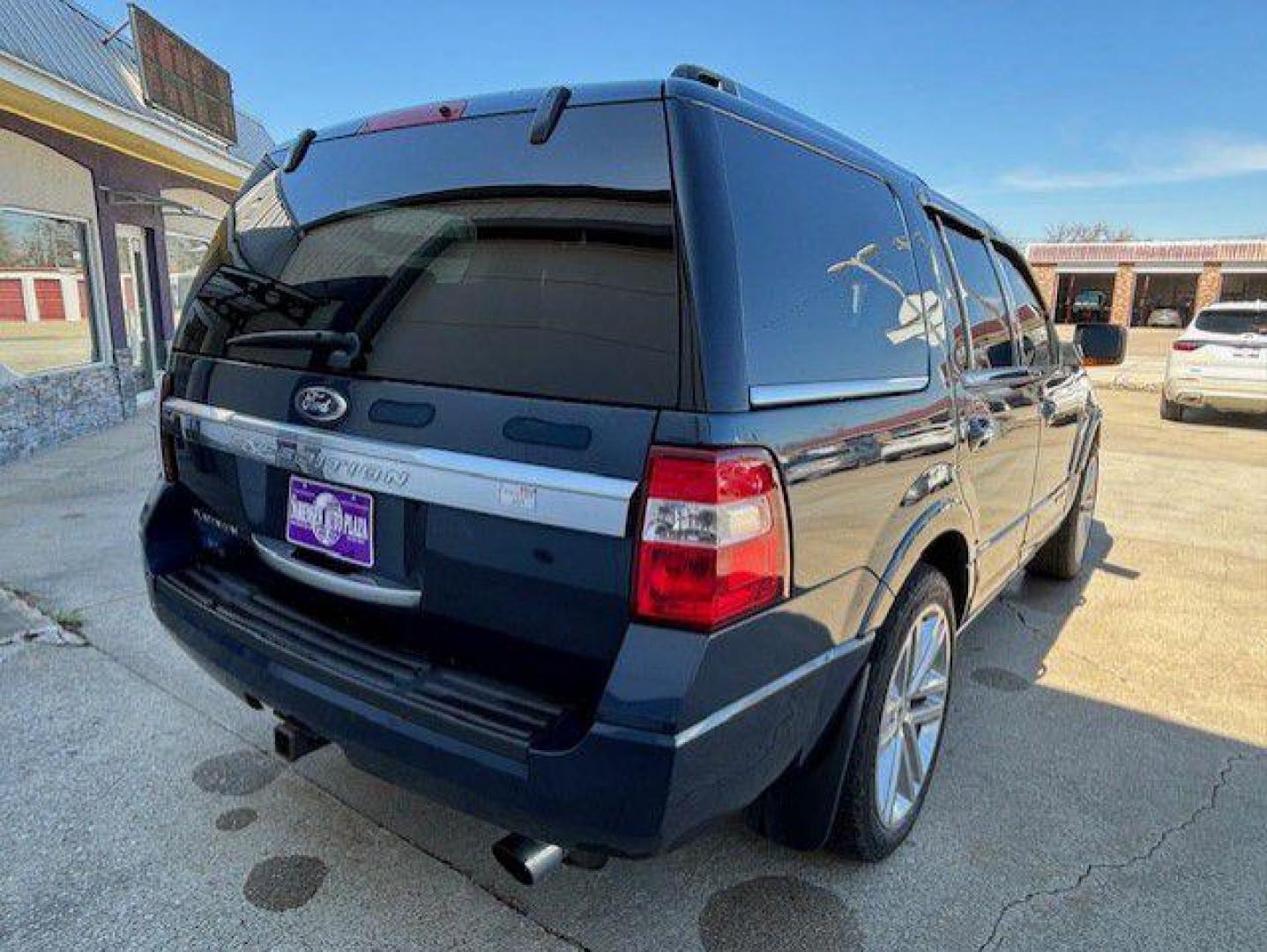 2016 BLUE FORD EXPEDITION PLATINUM (1FMJU1MT4GE) with an 3.5L engine, Automatic transmission, located at 1100 W. Sheridan Ave., Shenandoah, 51601, (712) 246-1600, 40.765678, -95.388817 - Photo#1