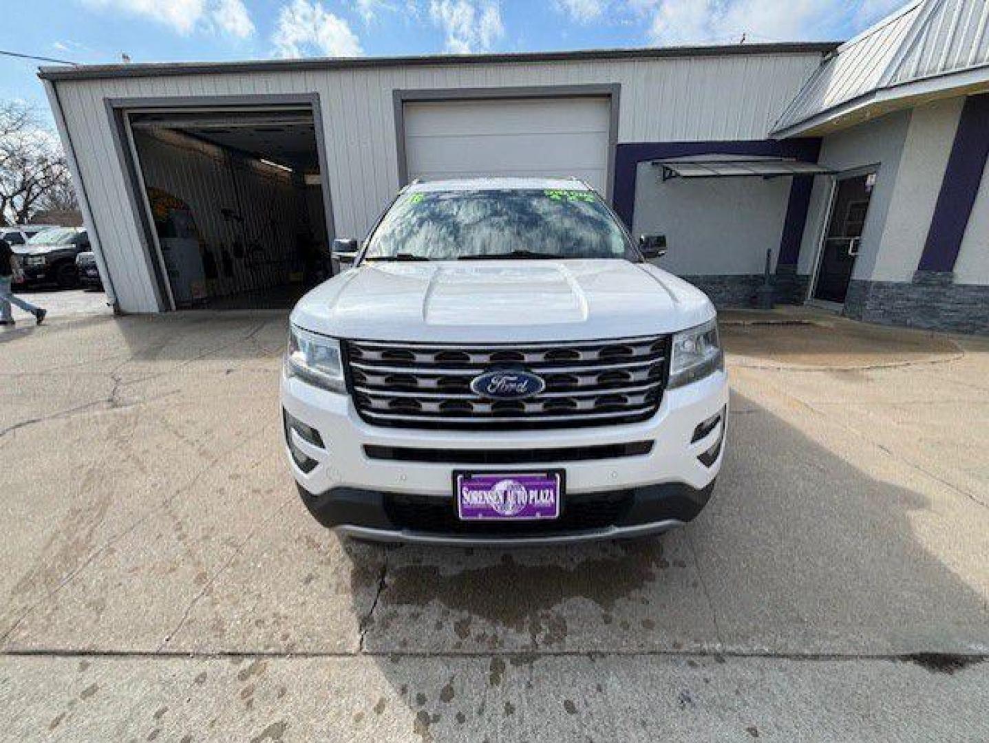 2016 WHITE FORD EXPLORER XLT (1FM5K8D89GG) with an 3.5L engine, Automatic transmission, located at 1100 W. Sheridan Ave., Shenandoah, 51601, (712) 246-1600, 40.765678, -95.388817 - Photo#7