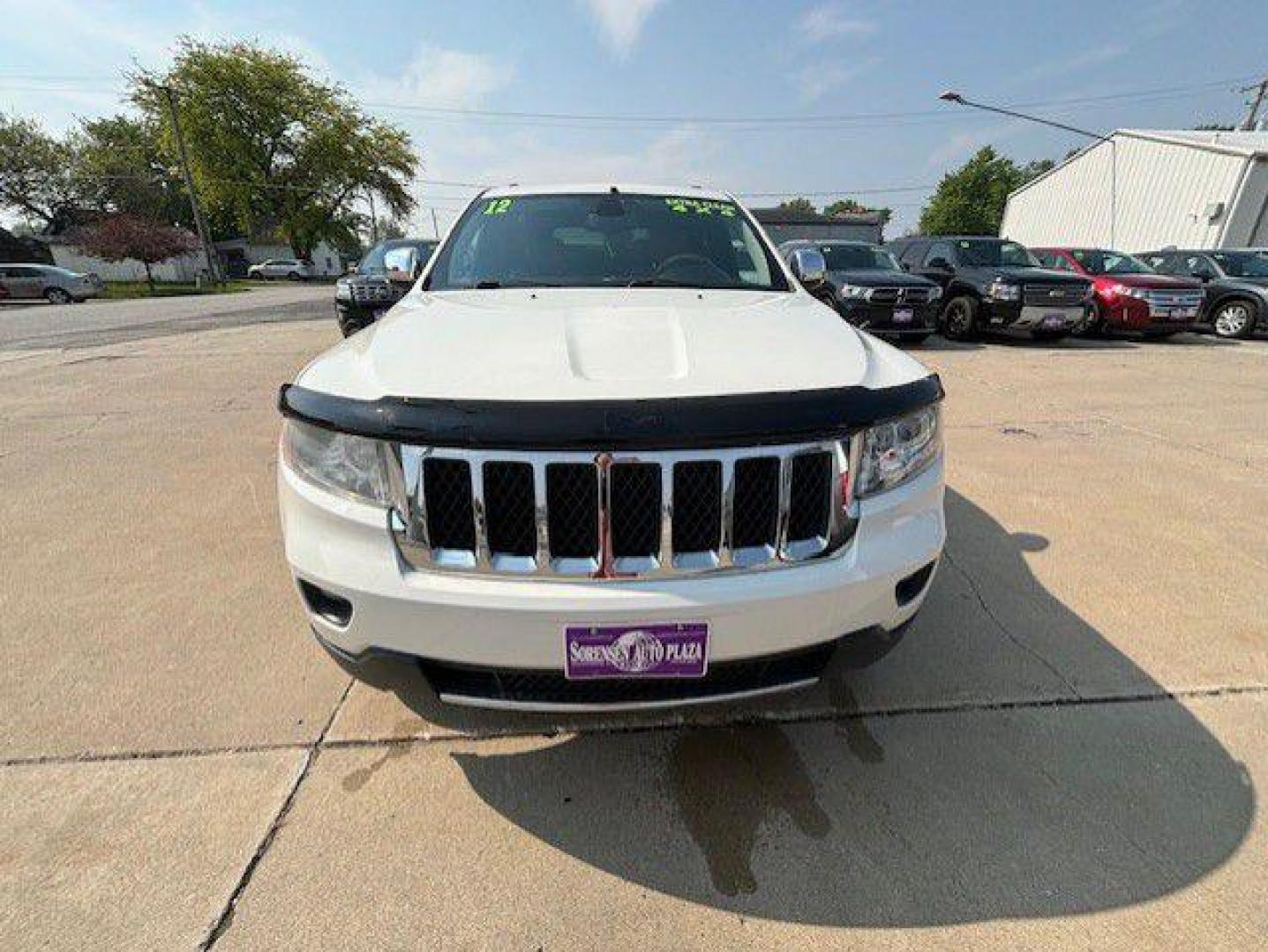 2012 WHITE JEEP GRAND CHEROKEE OVERLAND (1C4RJFCT3CC) with an 5.7L engine, Automatic transmission, located at 1100 W. Sheridan Ave., Shenandoah, 51601, (712) 246-1600, 40.765678, -95.388817 - Photo#8