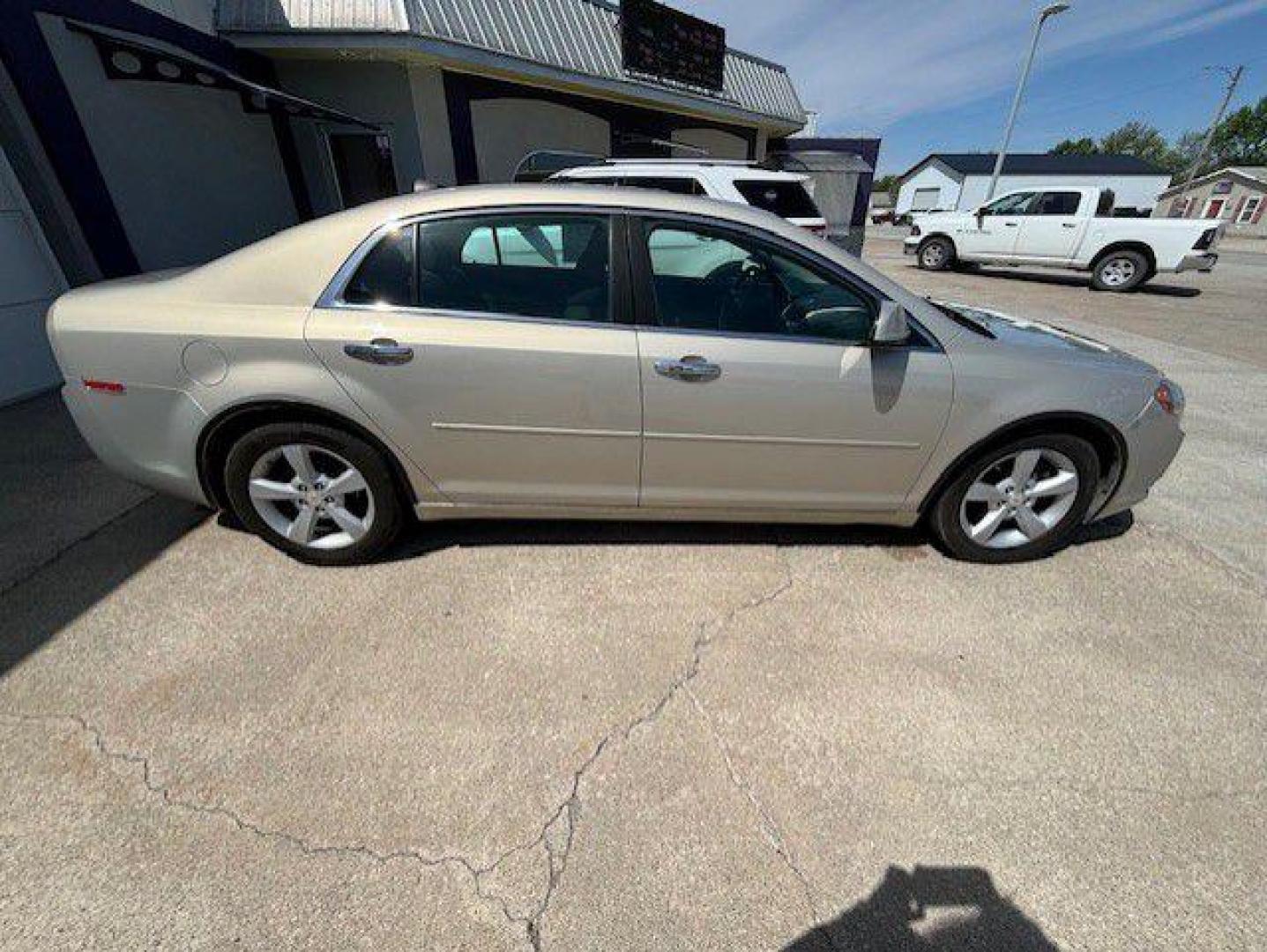 2012 GOLD CHEVROLET MALIBU 1LT (1G1ZC5E00CF) with an 2.4L engine, Automatic transmission, located at 1100 W. Sheridan Ave., Shenandoah, 51601, (712) 246-1600, 40.765678, -95.388817 - Photo#7