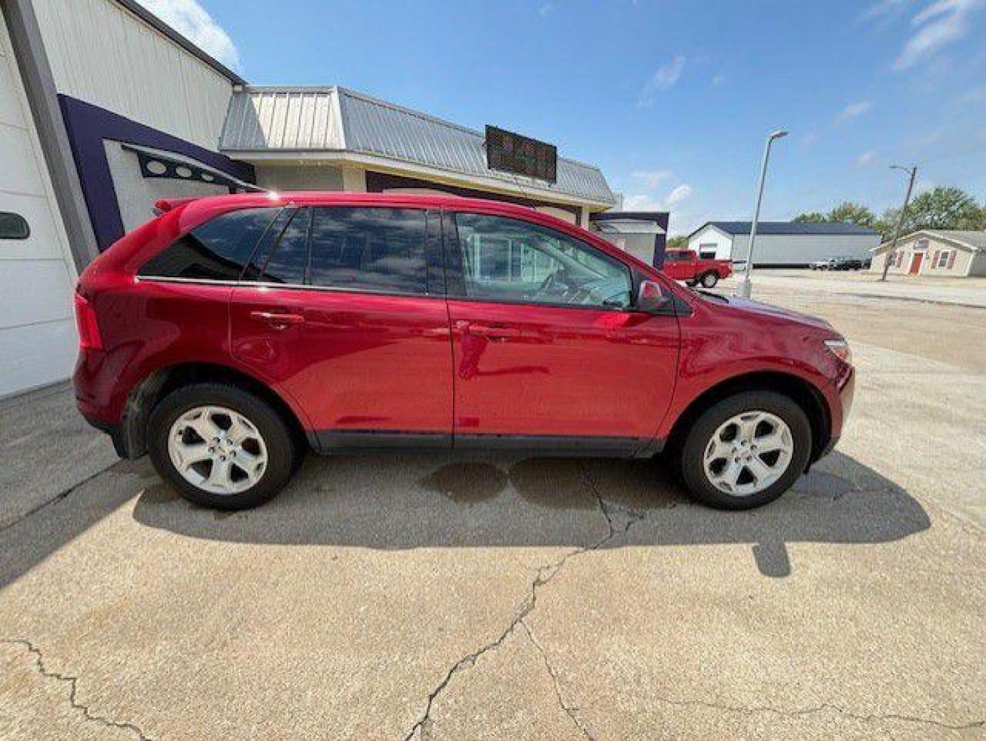 2014 RED FORD EDGE SEL (2FMDK4JC9EB) with an 3.5L engine, Automatic transmission, located at 1100 W. Sheridan Ave., Shenandoah, 51601, (712) 246-1600, 40.765678, -95.388817 - Photo#4