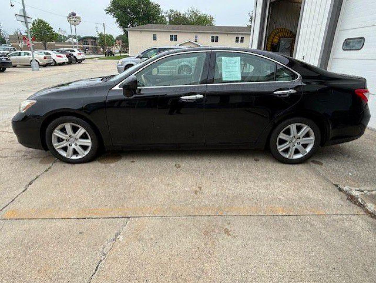 2007 BLACK LEXUS ES 350 (JTHBJ46G072) with an 3.5L engine, Automatic transmission, located at 1100 W. Sheridan Ave., Shenandoah, 51601, (712) 246-1600, 40.765678, -95.388817 - Photo#1