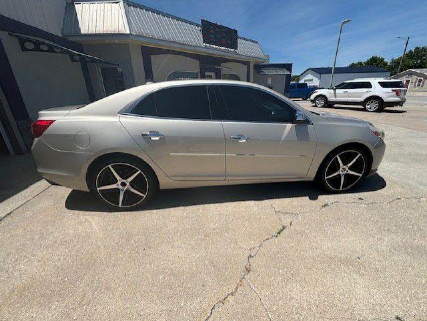 2014 GOLD CHEVROLET MALIBU LS (1G11B5SL3EF) with an 2.5L engine, Automatic transmission, located at 1100 W. Sheridan Ave., Shenandoah, 51601, (712) 246-1600, 40.765678, -95.388817 - Photo#4