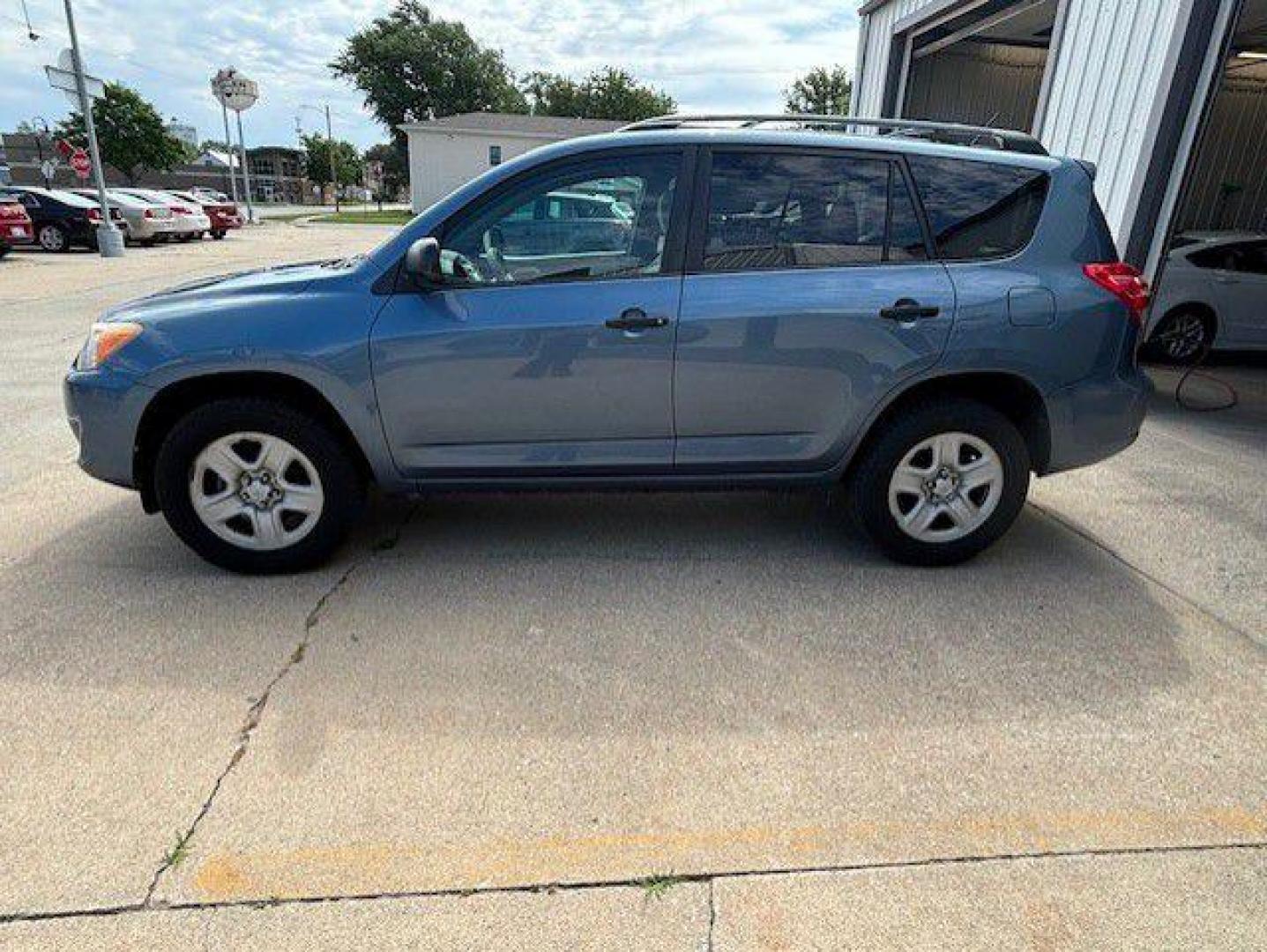 2011 BLUE TOYOTA RAV4 SPORT (2T3ZF4DVXBW) with an 2.5L engine, Automatic transmission, located at 1100 W. Sheridan Ave., Shenandoah, 51601, (712) 246-1600, 40.765678, -95.388817 - Photo#1