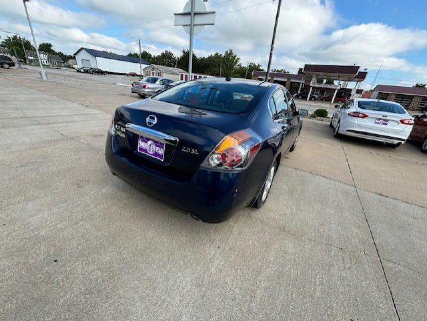 2012 BLUE NISSAN ALTIMA BASE (1N4AL2AP4CC) with an 2.5L engine, Continuously Variable transmission, located at 1100 W. Sheridan Ave., Shenandoah, 51601, (712) 246-1600, 40.765678, -95.388817 - Photo#3