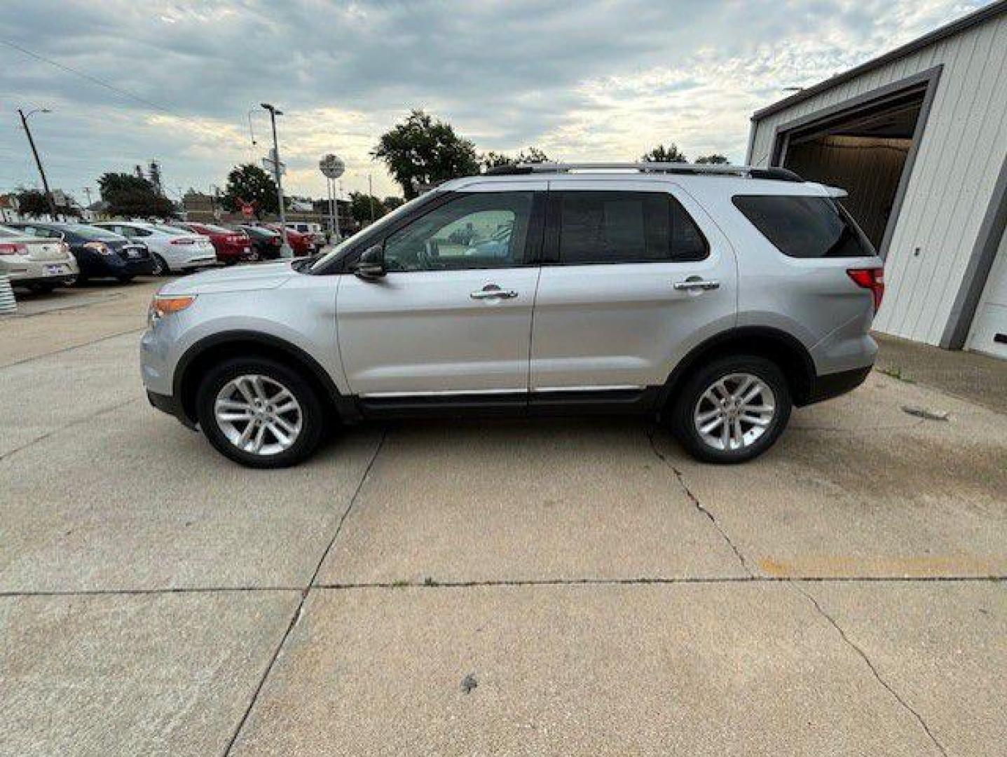 2012 SILVER FORD EXPLORER XLT (1FMHK8D89CG) with an 3.5L engine, Automatic transmission, located at 1100 W. Sheridan Ave., Shenandoah, 51601, (712) 246-1600, 40.765678, -95.388817 - Photo#1