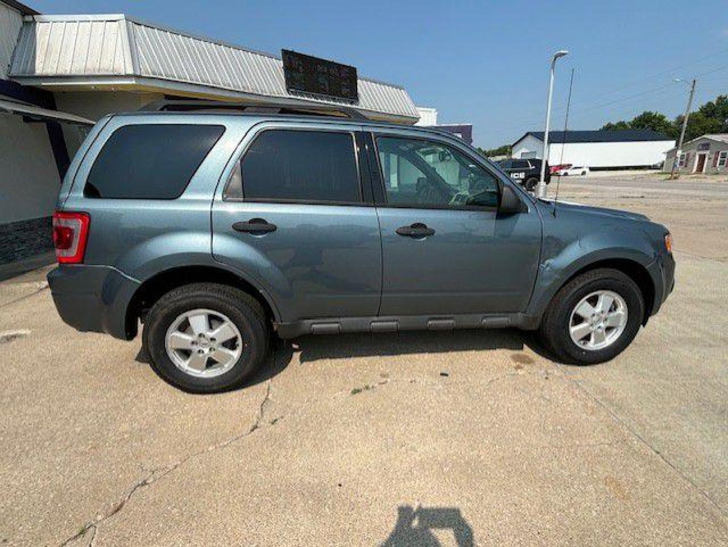 2012 BLUE FORD ESCAPE XLT (1FMCU9D71CK) with an 2.5L engine, Automatic transmission, located at 1100 W. Sheridan Ave., Shenandoah, 51601, (712) 246-1600, 40.765678, -95.388817 - Photo#7