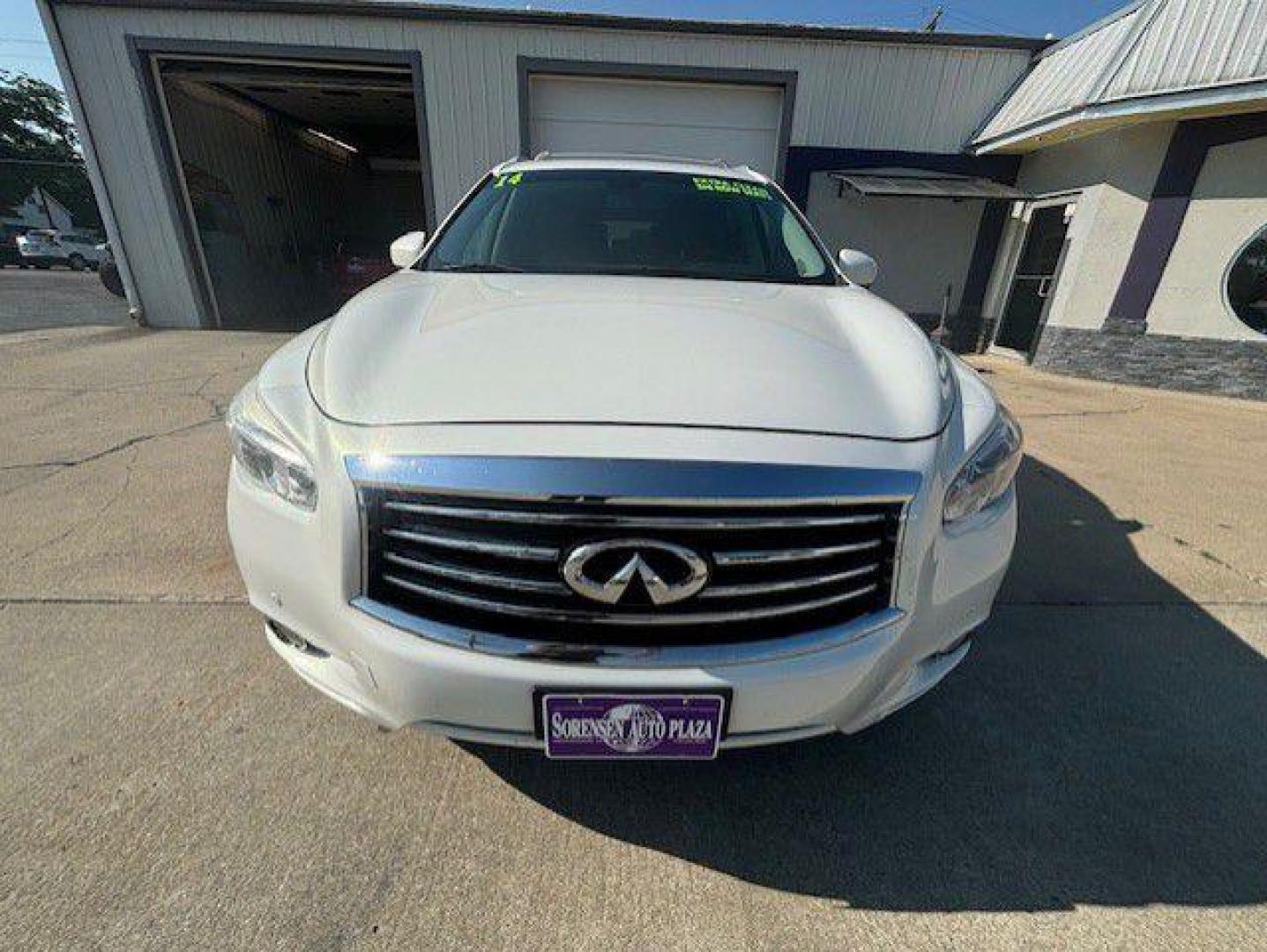 2014 WHITE INFINITI QX60 (5N1AL0MM7EC) with an 3.5L engine, Continuously Variable transmission, located at 1100 W. Sheridan Ave., Shenandoah, 51601, (712) 246-1600, 40.765678, -95.388817 - Photo#9