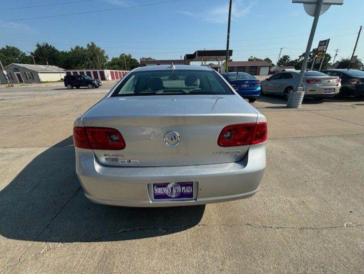 2009 SILVER BUICK LUCERNE CX (1G4HP57M59U) with an 3.9L engine, Automatic transmission, located at 1100 W. Sheridan Ave., Shenandoah, 51601, (712) 246-1600, 40.765678, -95.388817 - Photo#5