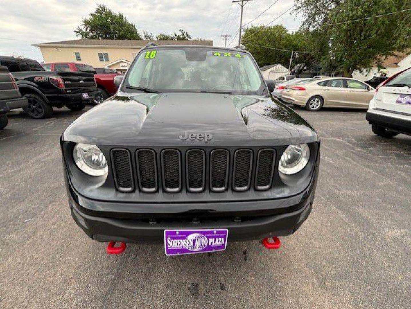 2016 BLACK JEEP RENEGADE TRAILHAWK (ZACCJBCT1GP) with an 2.4L engine, Automatic transmission, located at 1100 W. Sheridan Ave., Shenandoah, 51601, (712) 246-1600, 40.765678, -95.388817 - Photo#5