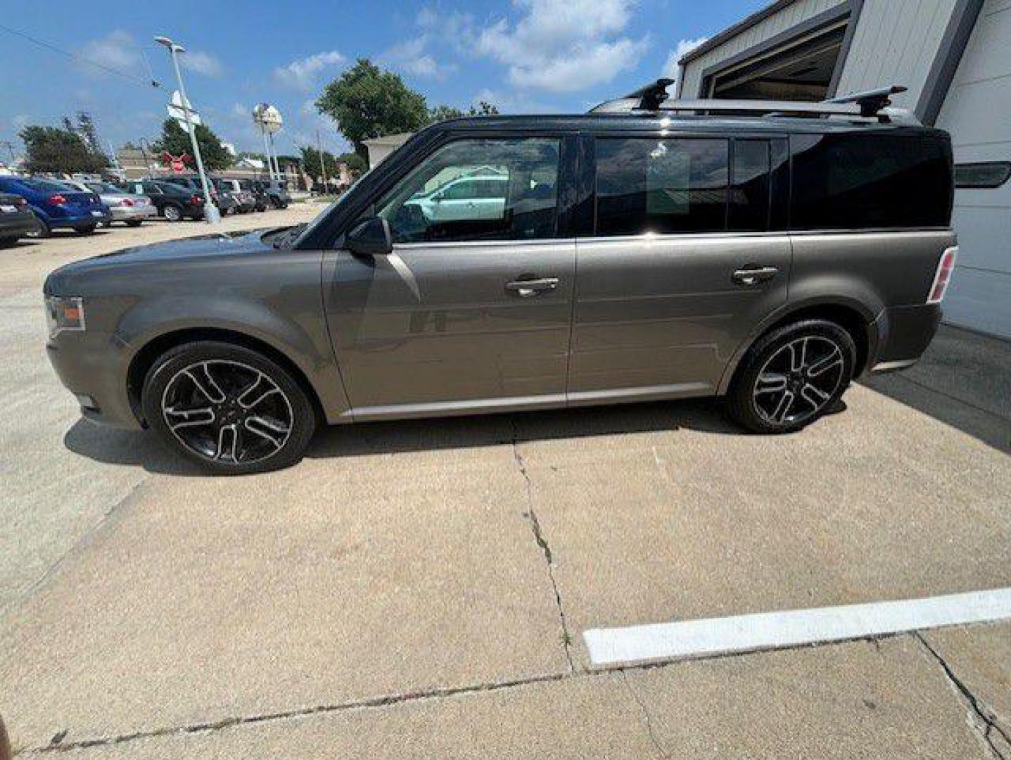 2013 GRAY FORD FLEX SEL (2FMGK5C89DB) with an 3.5L engine, Automatic transmission, located at 1100 W. Sheridan Ave., Shenandoah, 51601, (712) 246-1600, 40.765678, -95.388817 - Photo#1