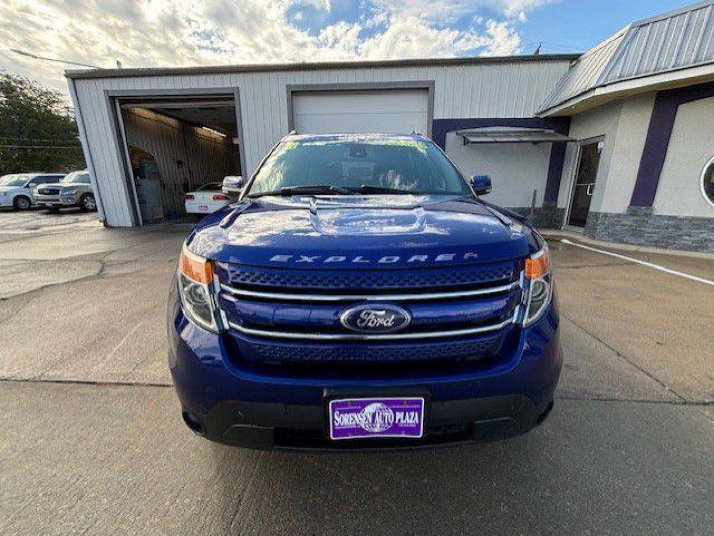 2015 BLUE FORD EXPLORER LIMITED (1FM5K8F80FG) with an 3.5L engine, Automatic transmission, located at 1100 W. Sheridan Ave., Shenandoah, 51601, (712) 246-1600, 40.765678, -95.388817 - Photo#9