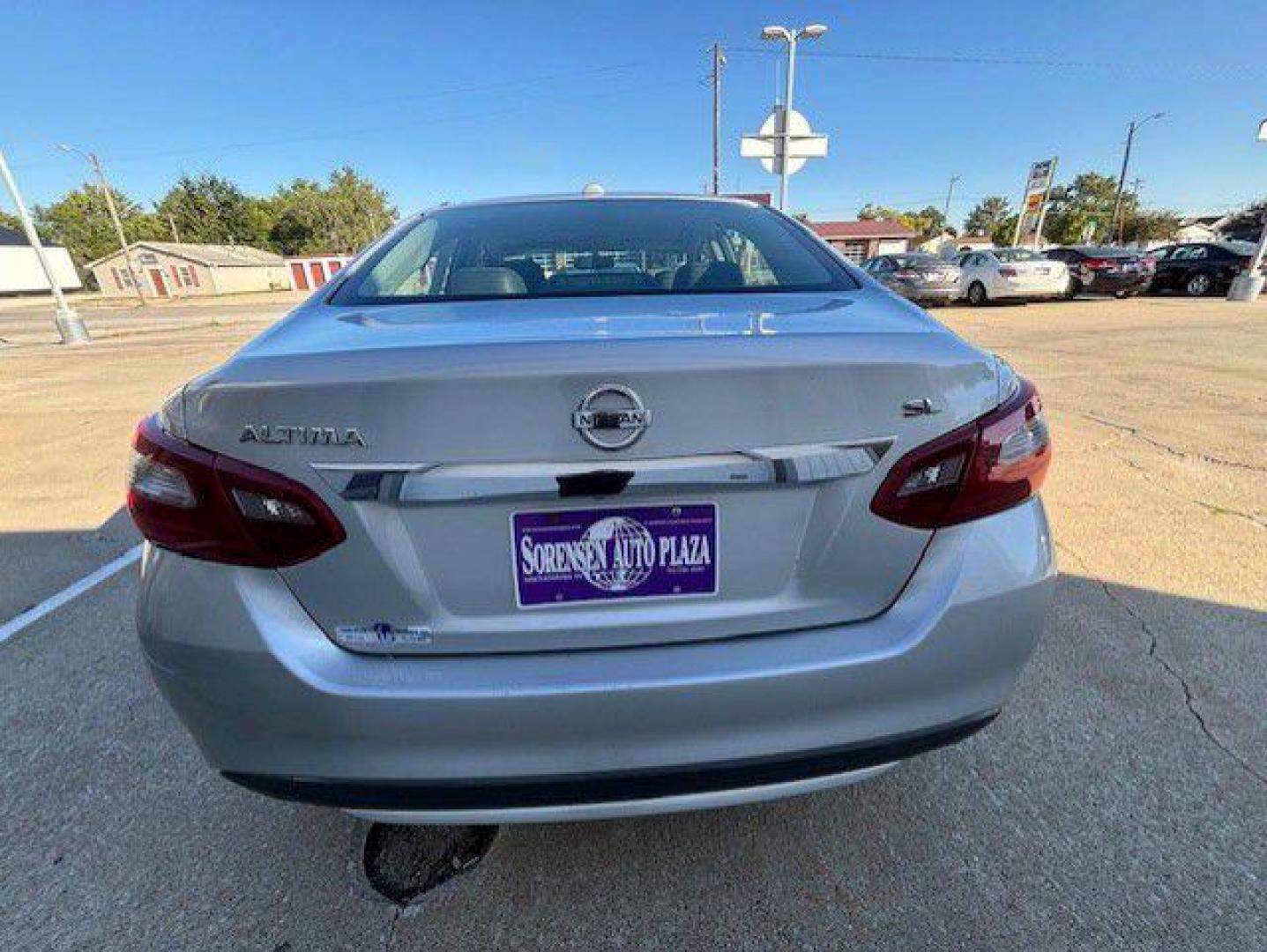 2018 SILVER NISSAN ALTIMA 2.5 (1N4AL3AP3JC) with an 2.5L engine, Continuously Variable transmission, located at 1100 W. Sheridan Ave., Shenandoah, 51601, (712) 246-1600, 40.765678, -95.388817 - Photo#6