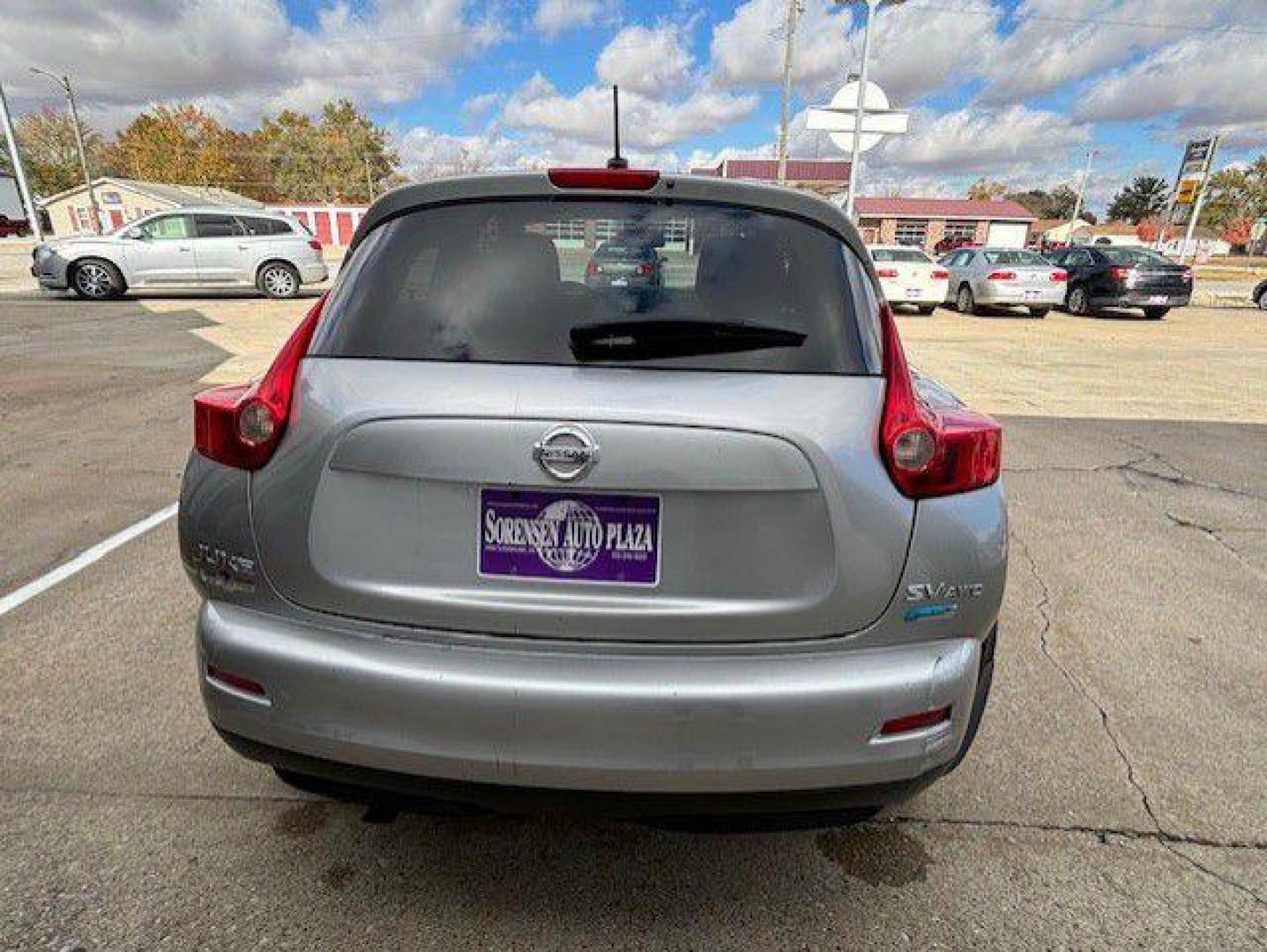 2012 SILVER NISSAN JUKE S (JN8AF5MV4CT) with an 1.6L engine, Automatic transmission, located at 1100 W. Sheridan Ave., Shenandoah, 51601, (712) 246-1600, 40.765678, -95.388817 - Photo#4