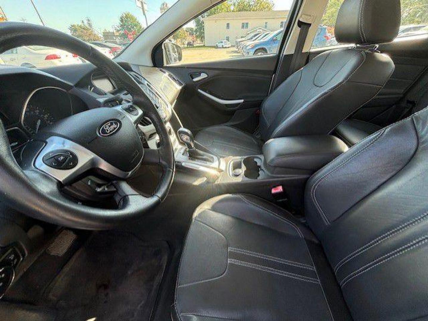 2013 SILVER FORD FOCUS SE (1FADP3F29DL) with an 2.0L engine, Automatic transmission, located at 1100 W. Sheridan Ave., Shenandoah, 51601, (712) 246-1600, 40.765678, -95.388817 - Photo#6