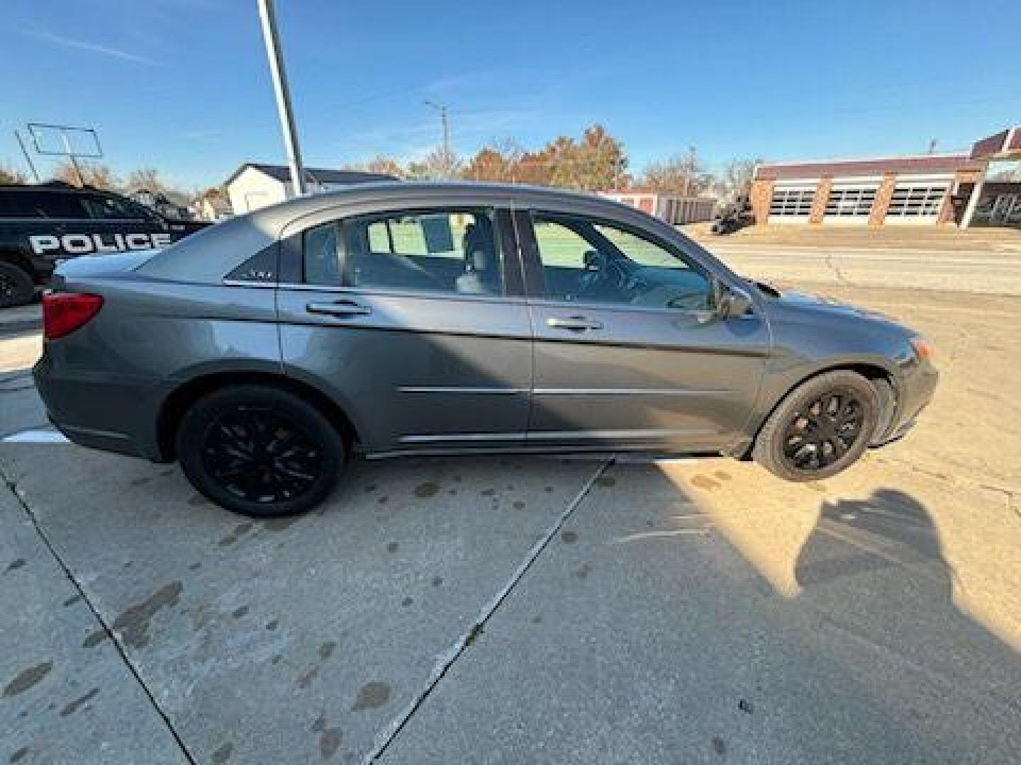 2012 GRAY CHRYSLER 200 LX (1C3CCBAB6CN) with an 2.4L engine, Automatic transmission, located at 1100 W. Sheridan Ave., Shenandoah, 51601, (712) 246-1600, 40.765678, -95.388817 - Photo#6