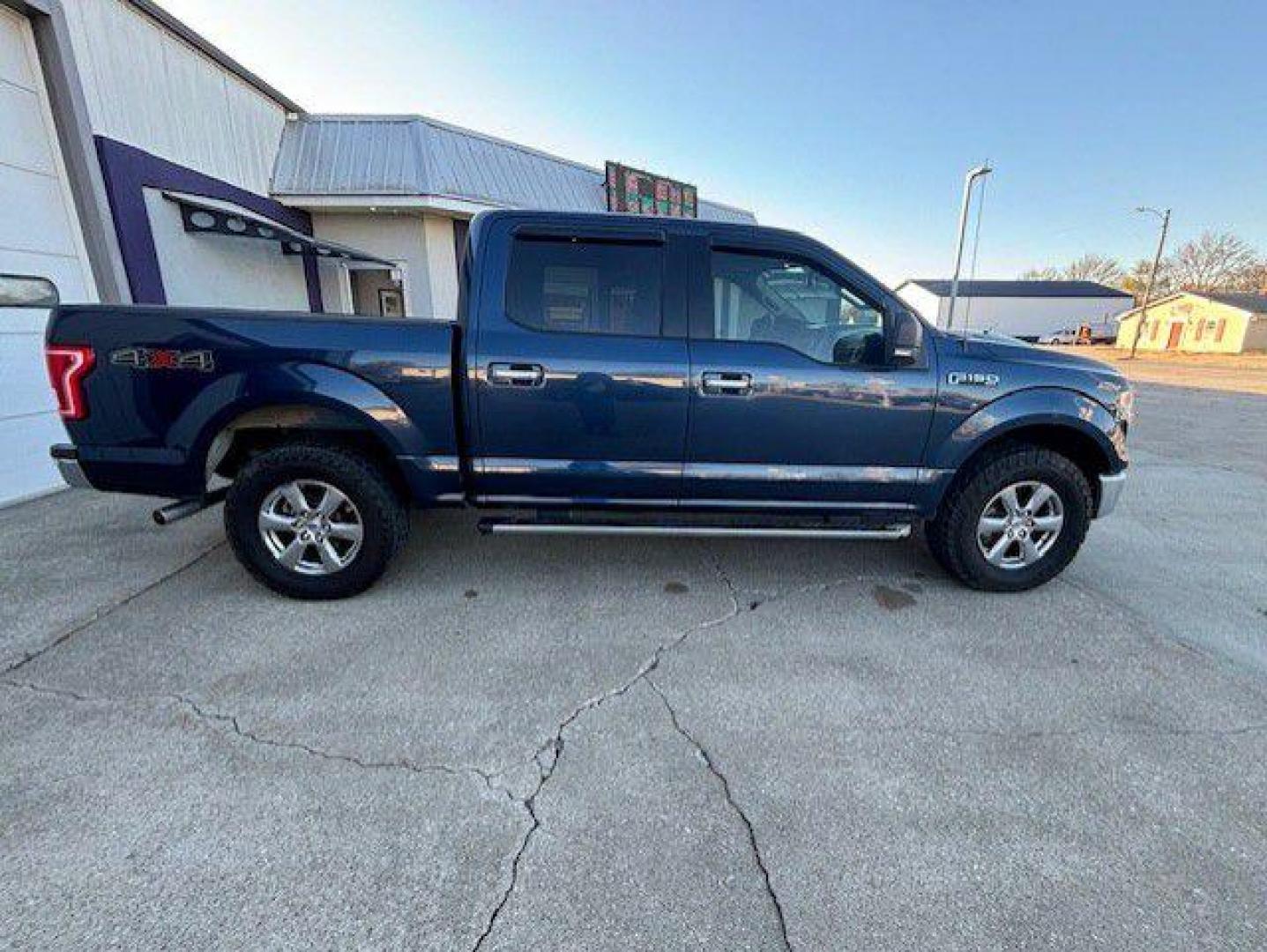 2016 BLUE FORD F150 SUPERCREW (1FTEW1EF1GK) with an 5.0L engine, Automatic transmission, located at 1100 W. Sheridan Ave., Shenandoah, 51601, (712) 246-1600, 40.765678, -95.388817 - Photo#7