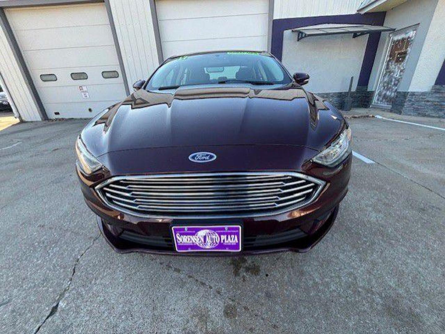 2017 MAROON FORD FUSION SE (3FA6P0H72HR) with an 2.5L engine, Automatic transmission, located at 1100 W. Sheridan Ave., Shenandoah, 51601, (712) 246-1600, 40.765678, -95.388817 - Photo#7