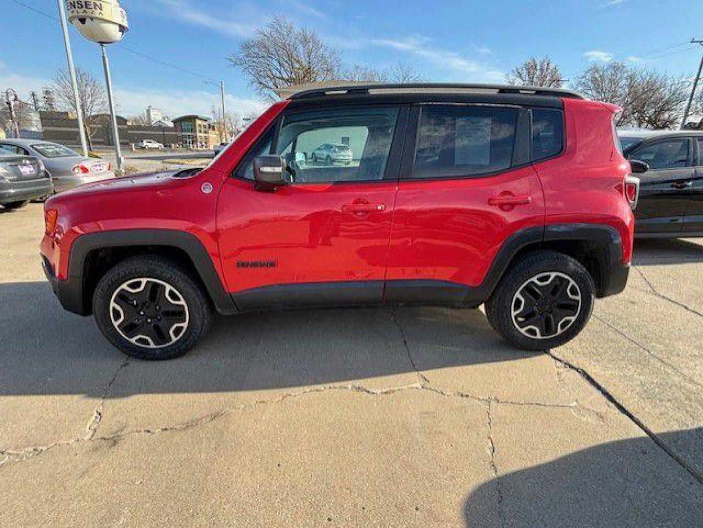 2015 RED JEEP RENEGADE TRAILHAWK (ZACCJBCTXFP) with an 2.4L engine, Automatic transmission, located at 1100 W. Sheridan Ave., Shenandoah, 51601, (712) 246-1600, 40.765678, -95.388817 - Photo#1