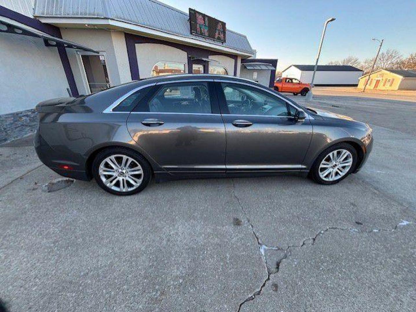 2016 GRAY LINCOLN MKZ (3LN6L2G91GR) with an 2.0L engine, Automatic transmission, located at 1100 W. Sheridan Ave., Shenandoah, 51601, (712) 246-1600, 40.765678, -95.388817 - Photo#7