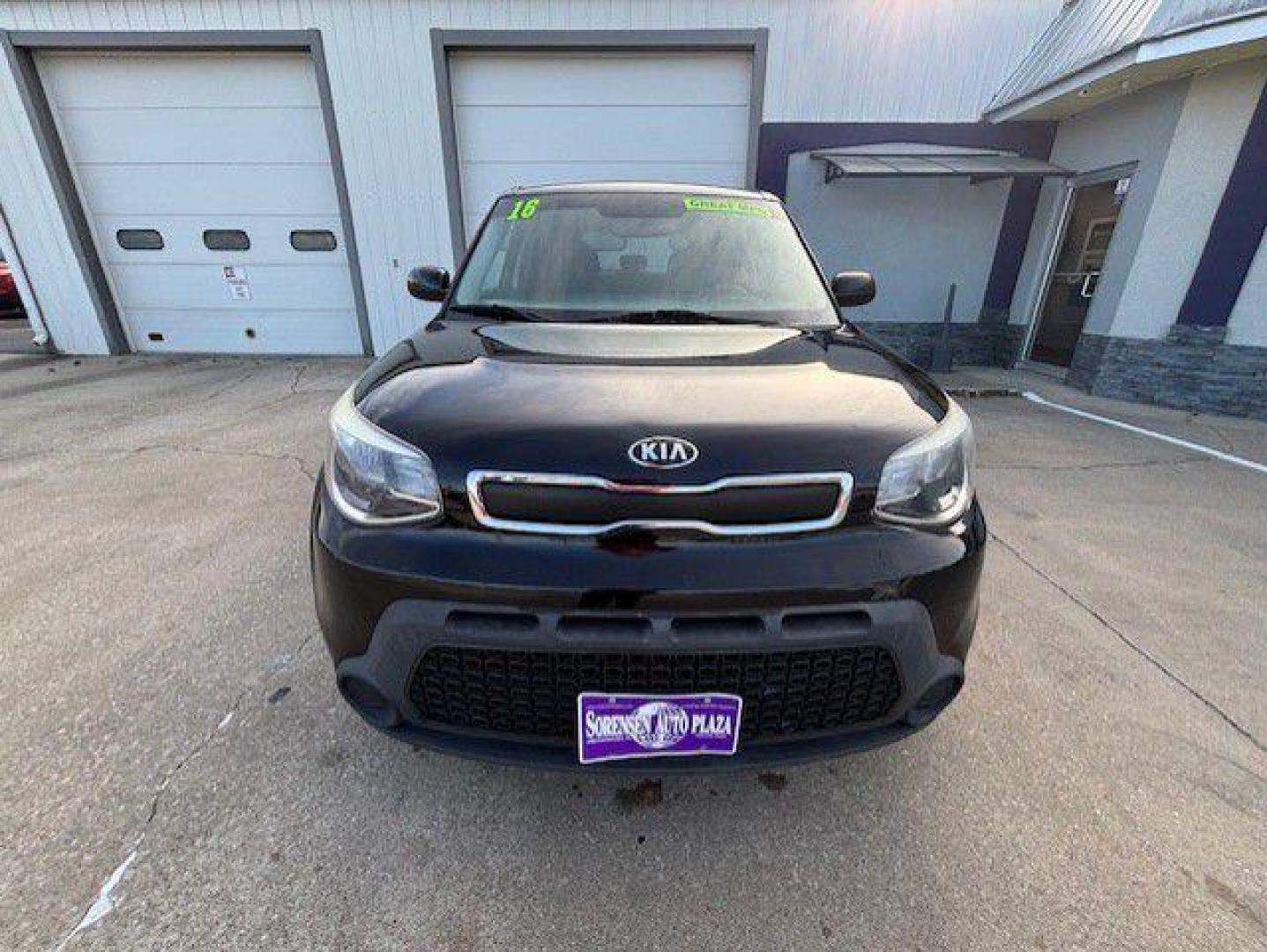 2016 BLACK KIA SOUL BASE (KNDJN2A20G7) with an 1.6L engine, Automatic transmission, located at 1100 W. Sheridan Ave., Shenandoah, 51601, (712) 246-1600, 40.765678, -95.388817 - Photo#8