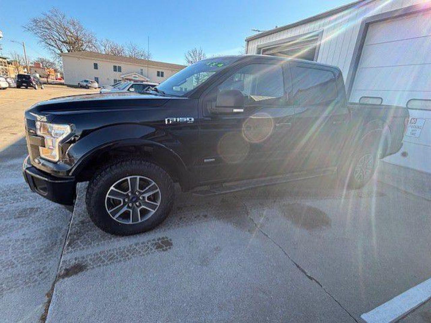 2016 BLACK FORD F150 SUPERCREW (1FTEW1EG7GK) with an 3.5L engine, Automatic transmission, located at 1100 W. Sheridan Ave., Shenandoah, 51601, (712) 246-1600, 40.765678, -95.388817 - Photo#1