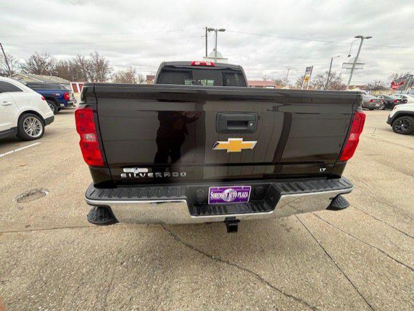 2018 BROWN CHEVROLET SILVERADO 1500 LT (1GCVKREH0JZ) with an 4.3L engine, Automatic transmission, located at 1100 W. Sheridan Ave., Shenandoah, 51601, (712) 246-1600, 40.765678, -95.388817 - Photo#5