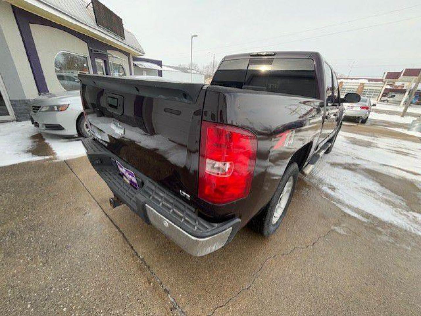 2008 PURPLE CHEVROLET SILVERADO 1500 (2GCEK133181) with an 5.3L engine, Automatic transmission, located at 1100 W. Sheridan Ave., Shenandoah, 51601, (712) 246-1600, 40.765678, -95.388817 - Photo#6