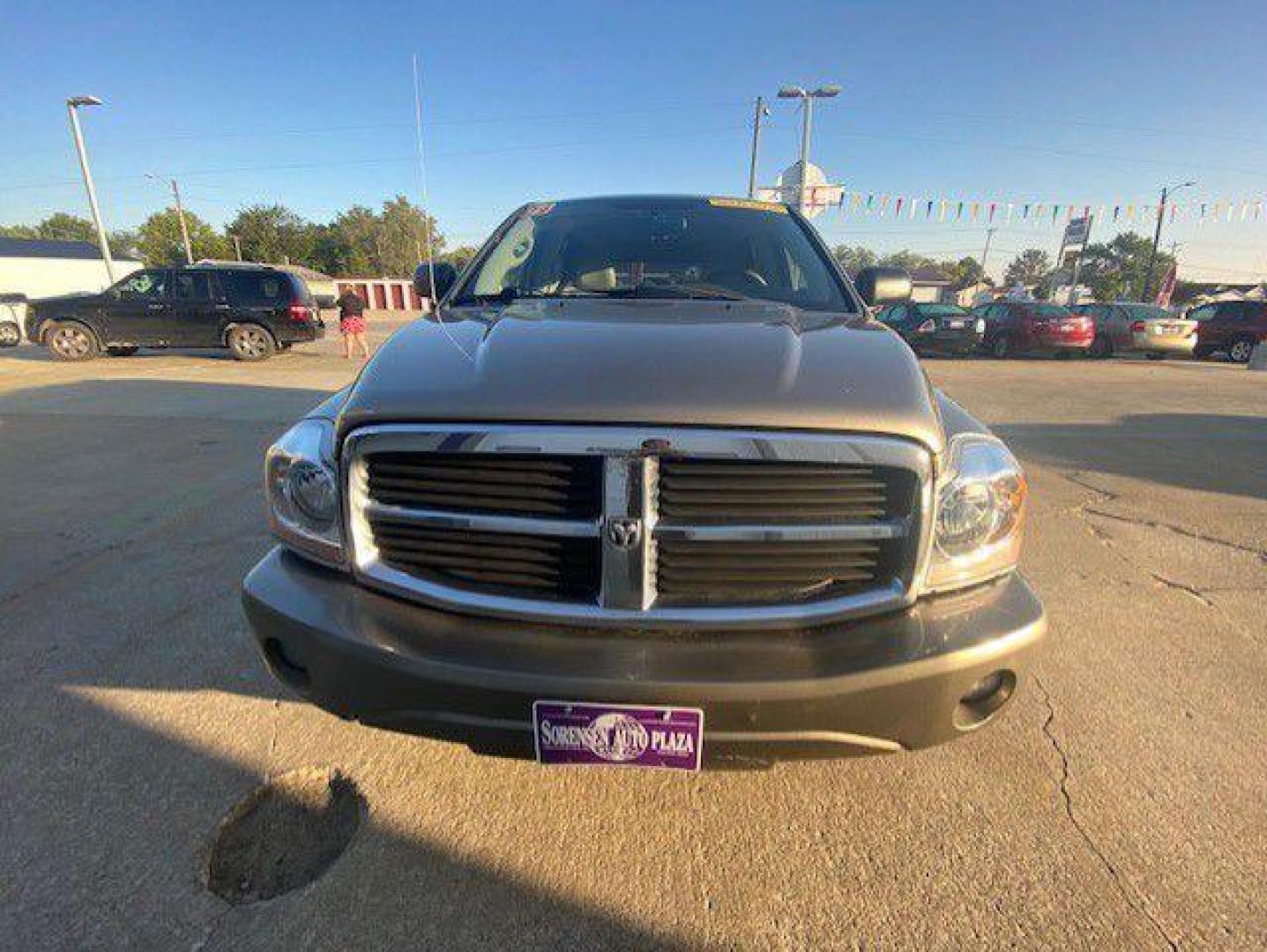 2004 TAN DODGE DURANGO LIMITED (1D4HD58D04F) with an 5.7L engine, Automatic transmission, located at 1100 W. Sheridan Ave., Shenandoah, 51601, (712) 246-1600, 40.765678, -95.388817 - Photo#7
