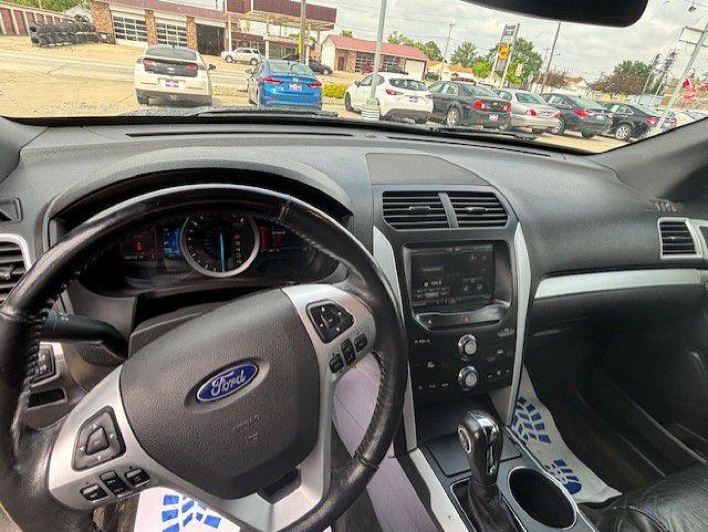 2013 BLACK FORD EXPLORER XLT (1FM5K8D80DG) with an 3.5L engine, Automatic transmission, located at 1100 W. Sheridan Ave., Shenandoah, 51601, (712) 246-1600, 40.765678, -95.388817 - Photo#3