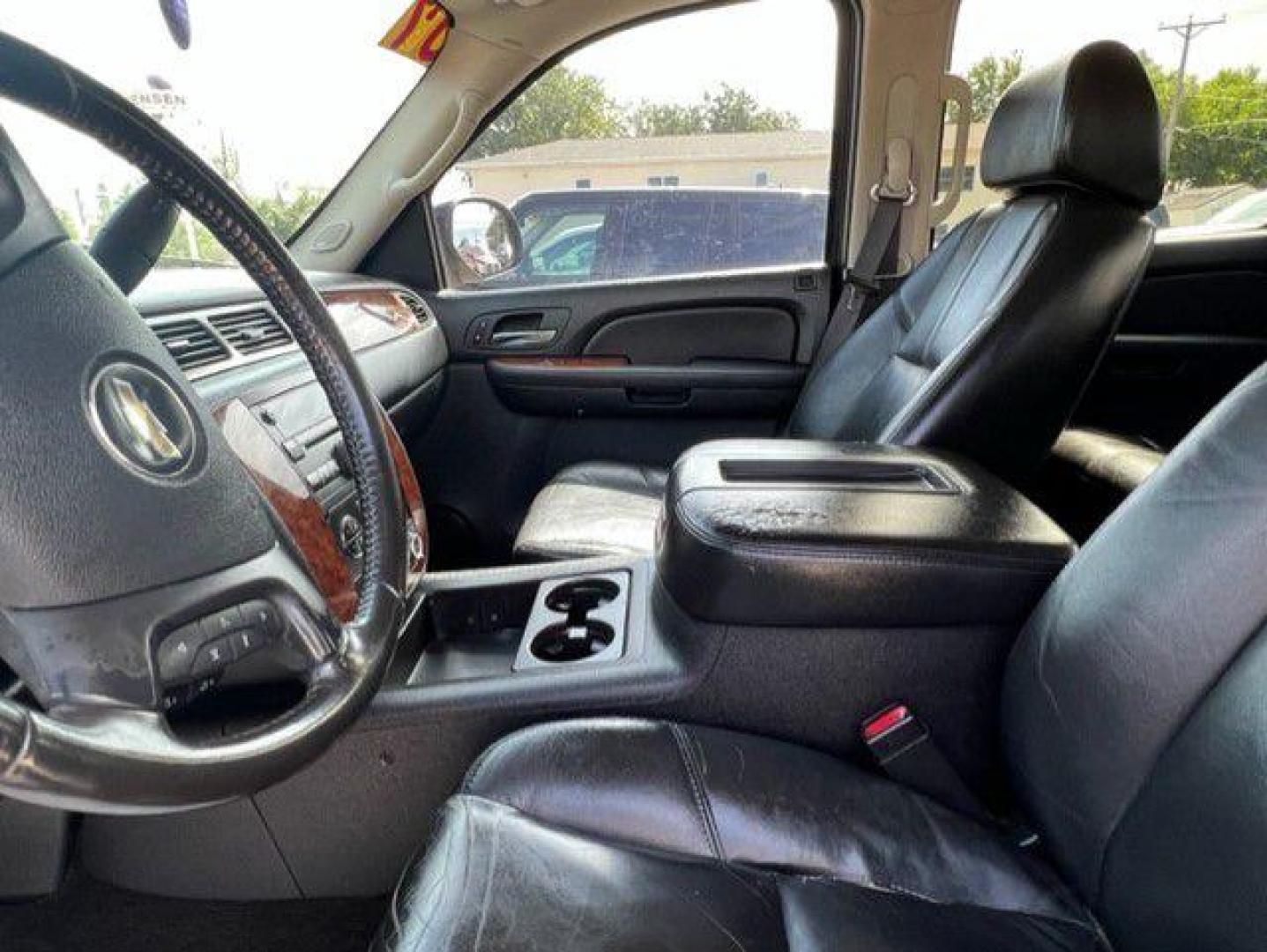 2007 BLACK CHEVROLET SILVERADO 1500 CREW CAB (2GCEK13Y071) with an 6.0L engine, Automatic transmission, located at 1100 W. Sheridan Ave., Shenandoah, 51601, (712) 246-1600, 40.765678, -95.388817 - Photo#3