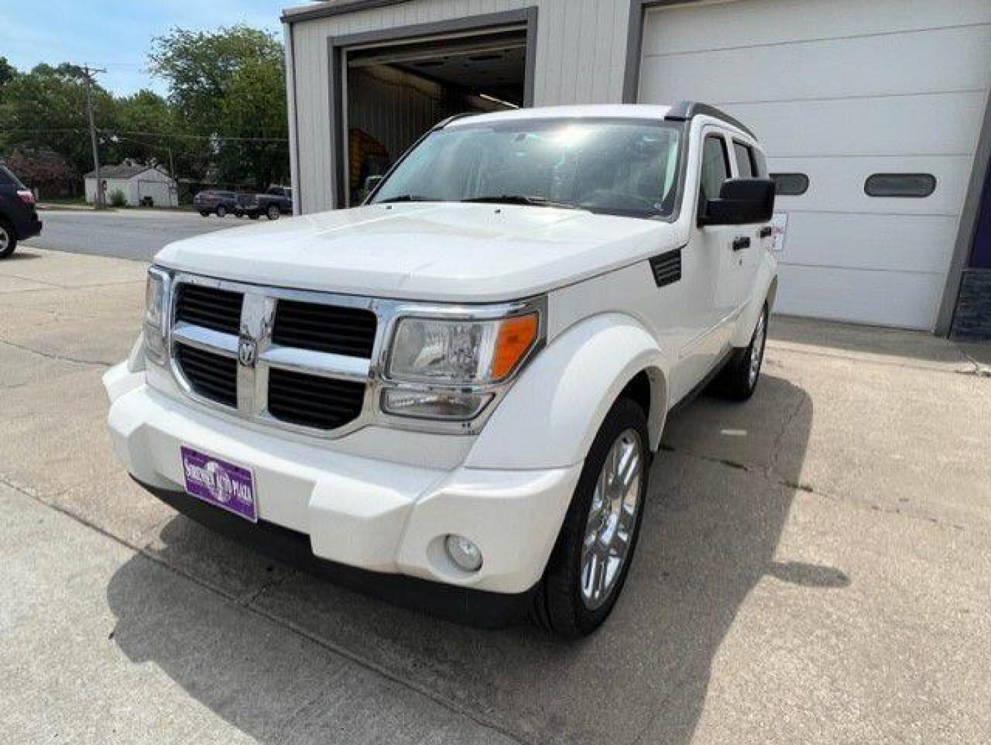 2010 WHITE DODGE NITRO SE (1D4PU2GK2AW) with an 3.7L engine, Automatic transmission, located at 1100 W. Sheridan Ave., Shenandoah, 51601, (712) 246-1600, 40.765678, -95.388817 - Photo#0