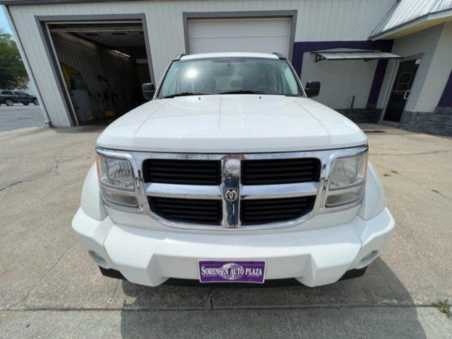 2010 WHITE DODGE NITRO SE (1D4PU2GK2AW) with an 3.7L engine, Automatic transmission, located at 1100 W. Sheridan Ave., Shenandoah, 51601, (712) 246-1600, 40.765678, -95.388817 - Photo#7