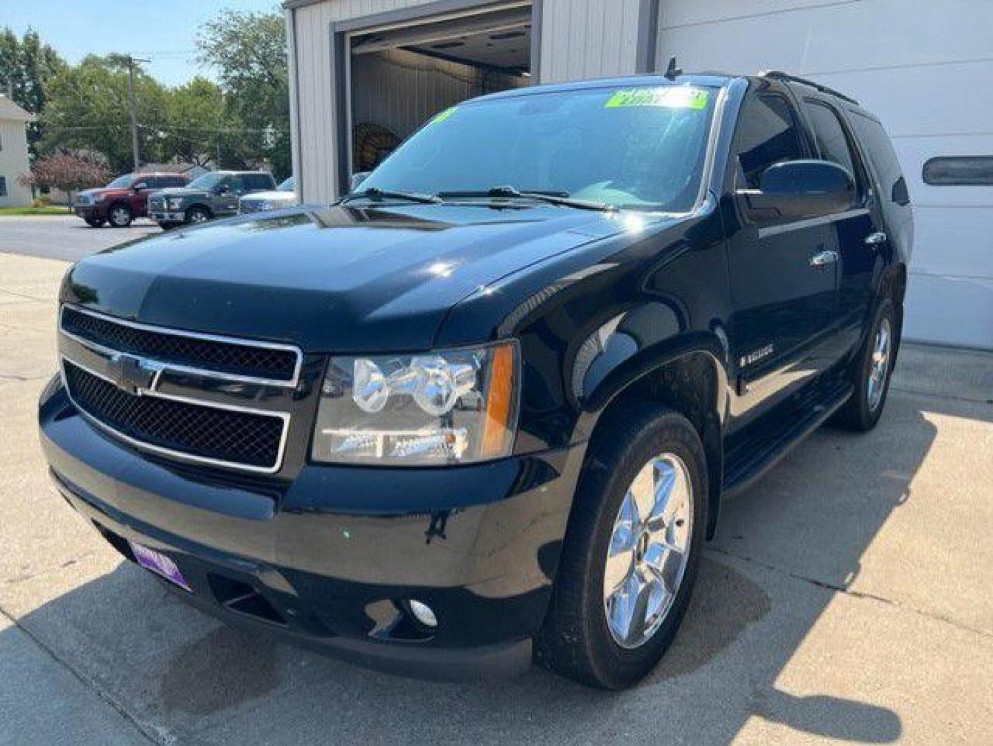 2008 BLACK CHEVROLET TAHOE 1500 (1GNFK13078J) with an 5.3L engine, Automatic transmission, located at 1100 W. Sheridan Ave., Shenandoah, 51601, (712) 246-1600, 40.765678, -95.388817 - Photo#0