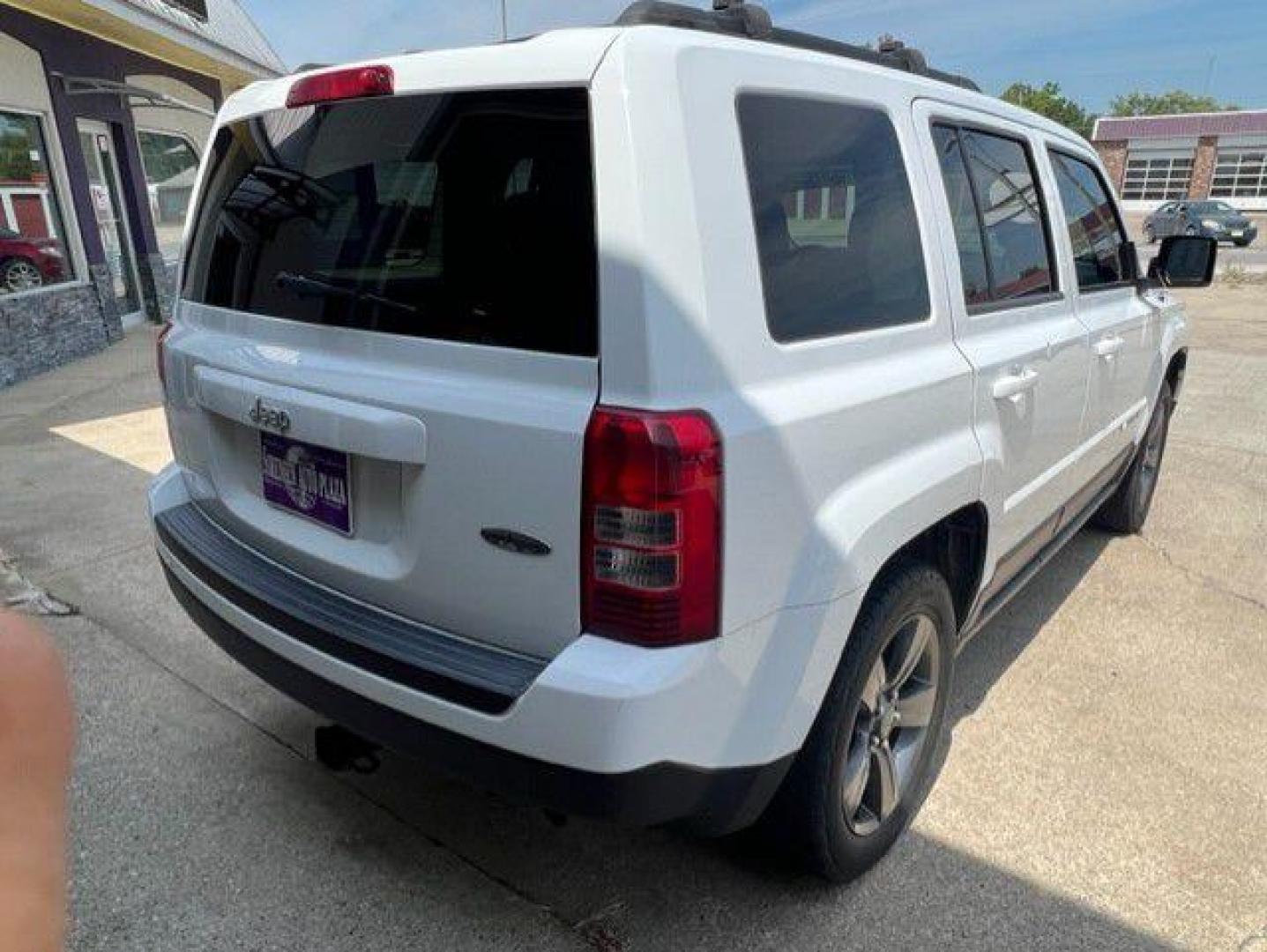 2015 WHITE JEEP PATRIOT LATITUDE (1C4NJRFB4FD) with an 2.4L engine, Continuously Variable transmission, located at 1100 W. Sheridan Ave., Shenandoah, 51601, (712) 246-1600, 40.765678, -95.388817 - Photo#1
