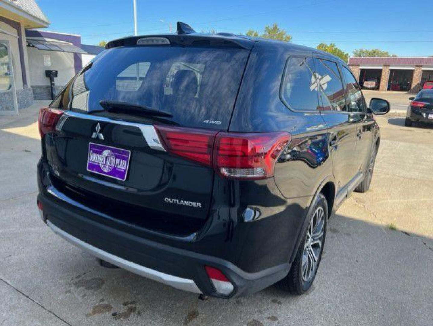 2018 BLACK MITSUBISHI OUTLANDER SE (JA4AZ3A36JJ) with an 2.4L engine, Automatic transmission, located at 1100 W. Sheridan Ave., Shenandoah, 51601, (712) 246-1600, 40.765678, -95.388817 - Photo#1