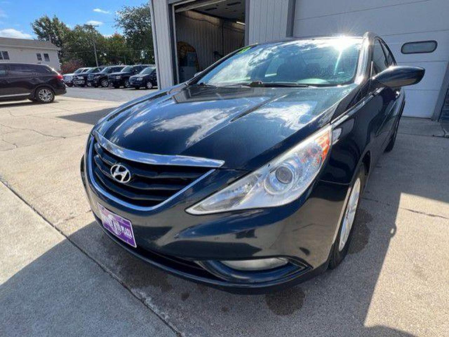 2013 BLUE HYUNDAI SONATA GLS (5NPEB4AC4DH) with an 2.4L engine, Automatic transmission, located at 1100 W. Sheridan Ave., Shenandoah, 51601, (712) 246-1600, 40.765678, -95.388817 - Photo#0