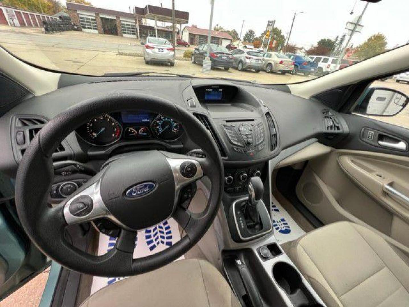 2013 GREEN FORD ESCAPE SE (1FMCU9GX7DU) with an 1.6L engine, Automatic transmission, located at 1100 W. Sheridan Ave., Shenandoah, 51601, (712) 246-1600, 40.765678, -95.388817 - Photo#5