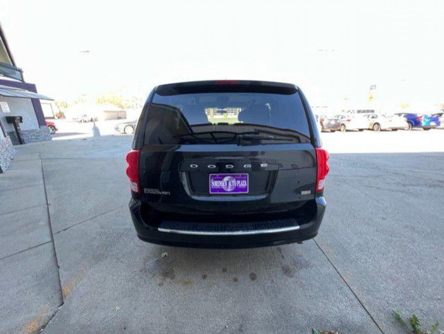 2017 BLACK DODGE GRAND CARAVAN SE (2C4RDGBG0HR) with an 3.6L engine, Automatic transmission, located at 1100 W. Sheridan Ave., Shenandoah, 51601, (712) 246-1600, 40.765678, -95.388817 - Photo#8